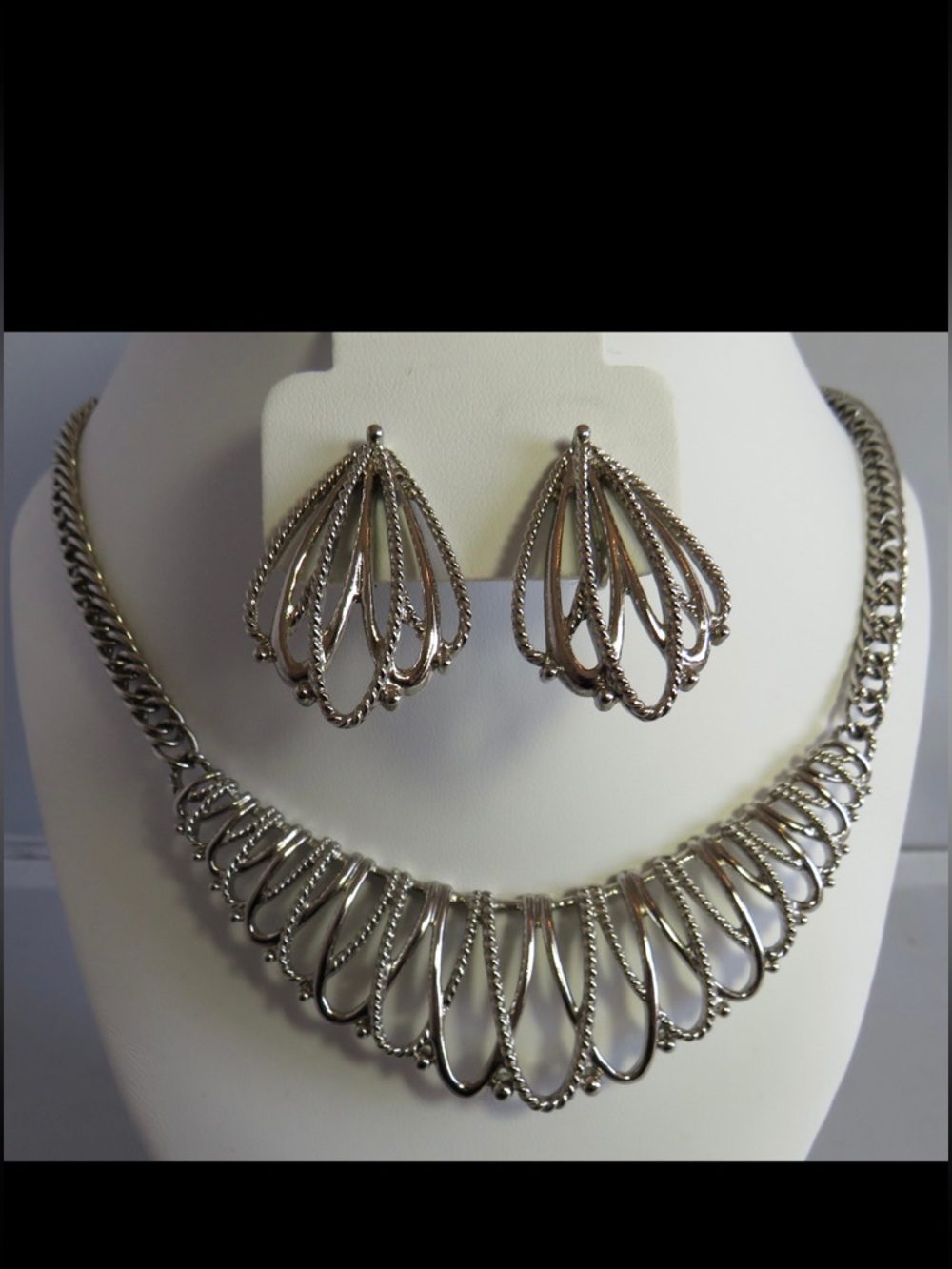 Vintage Silver-Tone Fan Drop Necklace and pierced earrings set